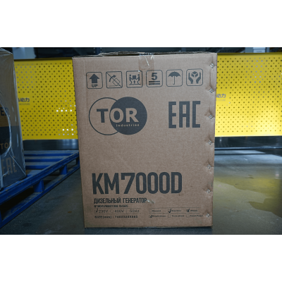 Генератор дизельный 7,0 кВт 220В с электростартером и колесами TOR KM7000D Генератор дизельный 7,0 кВт 220В с электростартером и колесами TOR KM7000D