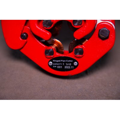 Труборез с хомутной защелкой TOR GH2S для стальных труб 1/2"- 2 1/2" Труборез с хомутной защелкой TOR GH2S для стальных труб 1/2"- 2 1/2"